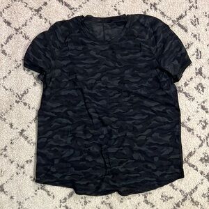 Lululemon black short sleeve top